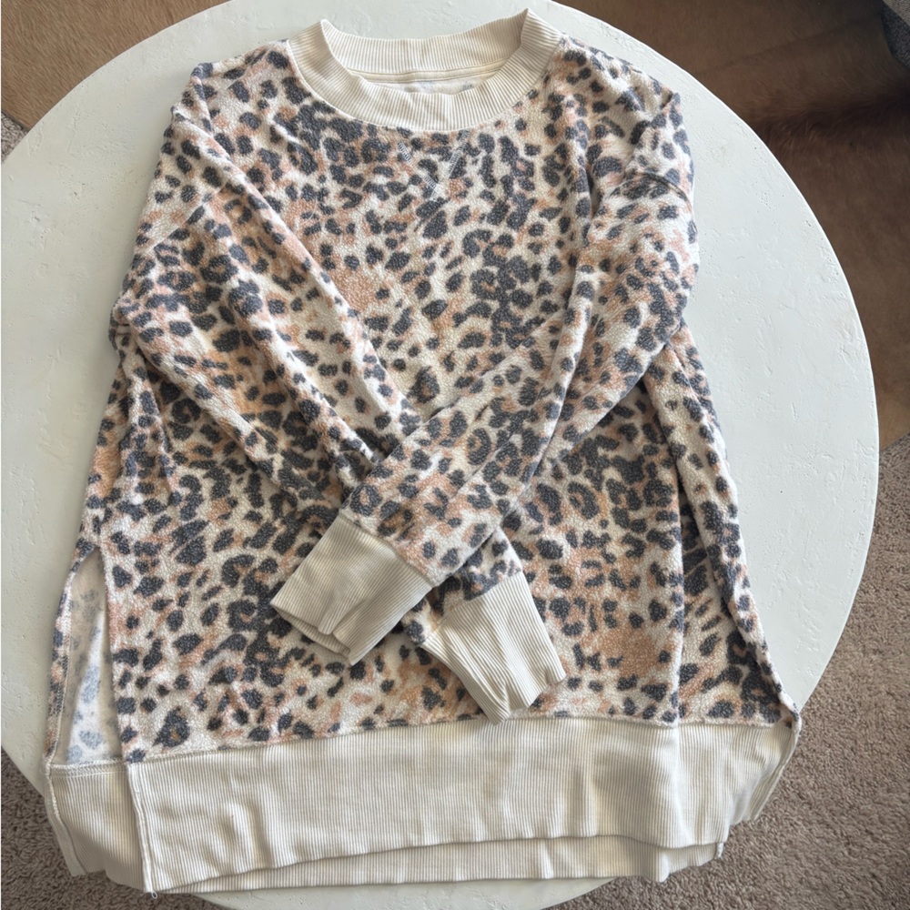 Aerie Leopard Print oversized Sweatshirt